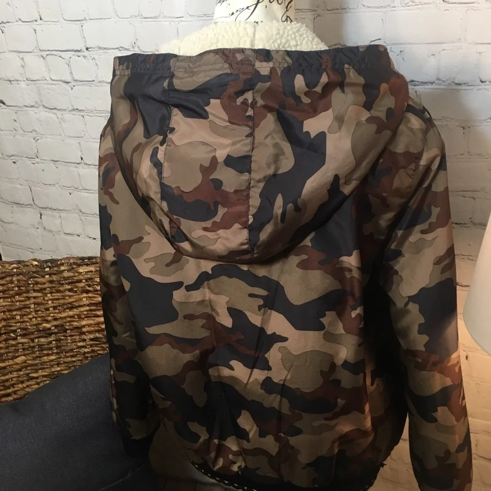 North Zone camouflage hooded zipper jacket